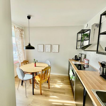 Ferienwohnung Kiva Majoitus 1-4Hloe, 500M Keskustaan, Parkkipaikka Oulu Exterior foto
