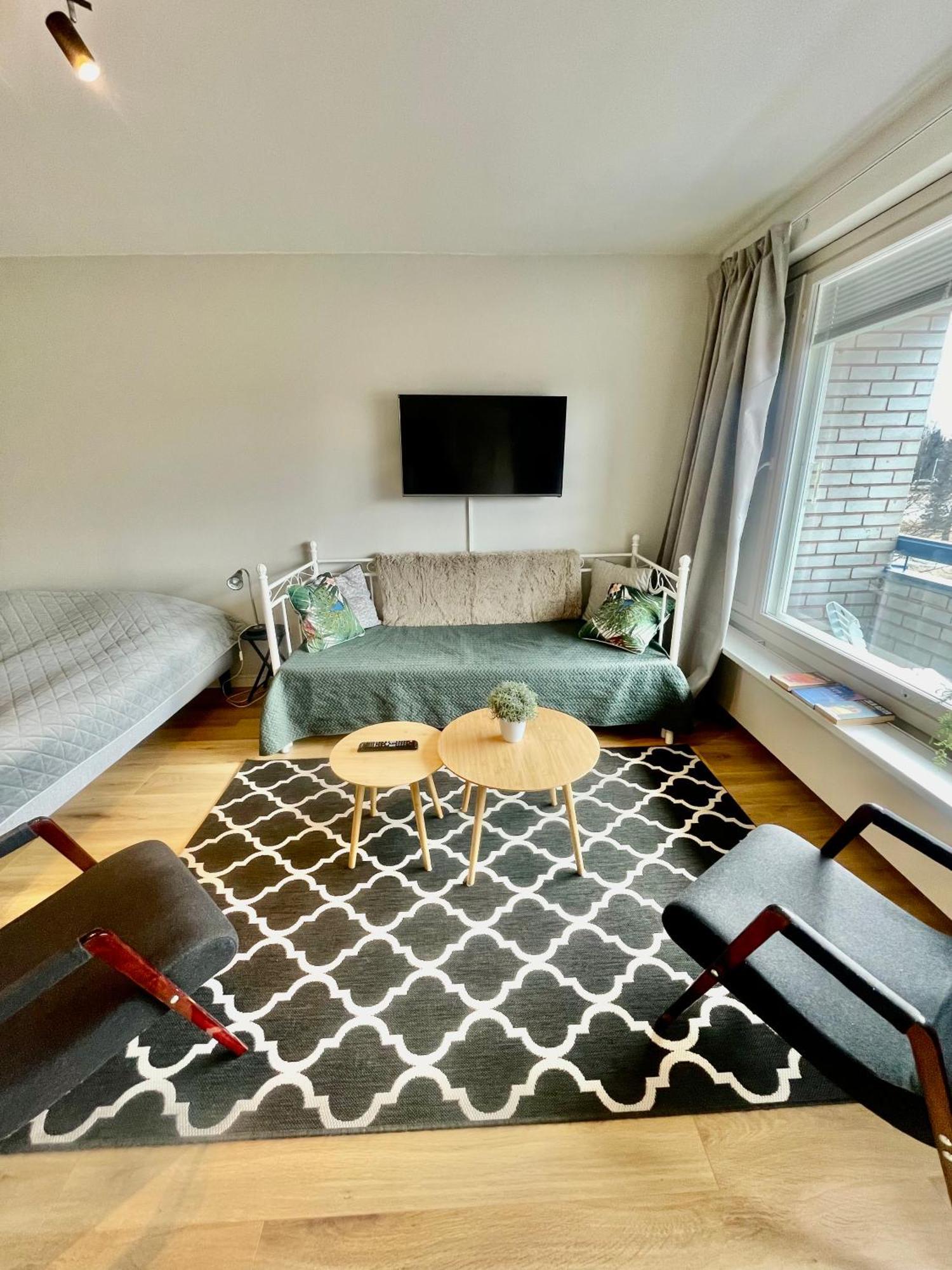 Ferienwohnung Kiva Majoitus 1-4Hloe, 500M Keskustaan, Parkkipaikka Oulu Exterior foto
